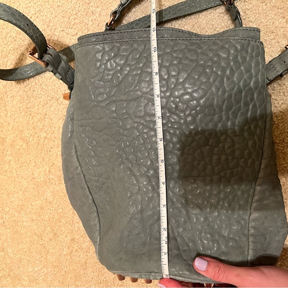 Alexander Wang Diego Gray Pebbled Leather Bucket Bag - Picture 8 of 9